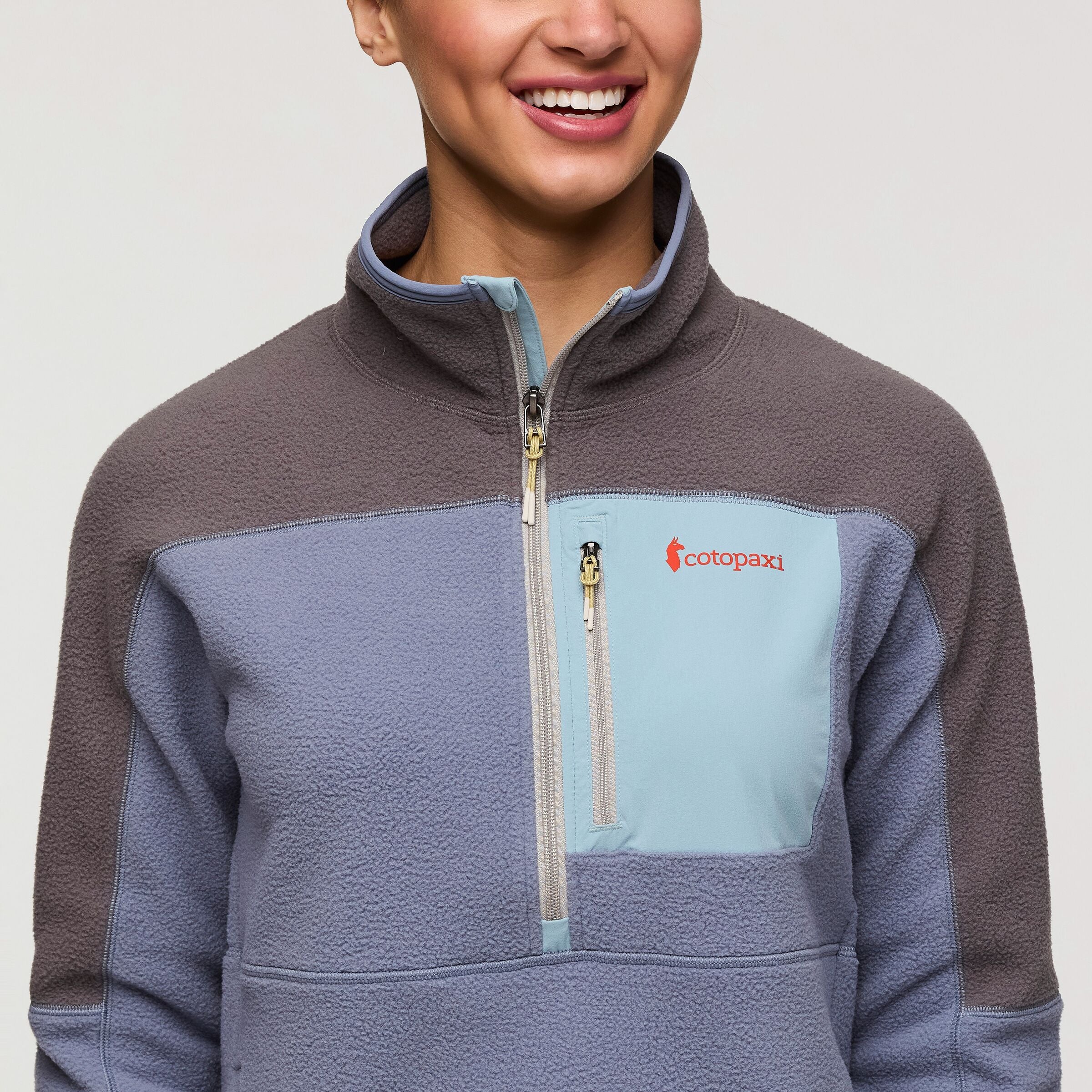 Abrazo Half-Zip - Image 10
