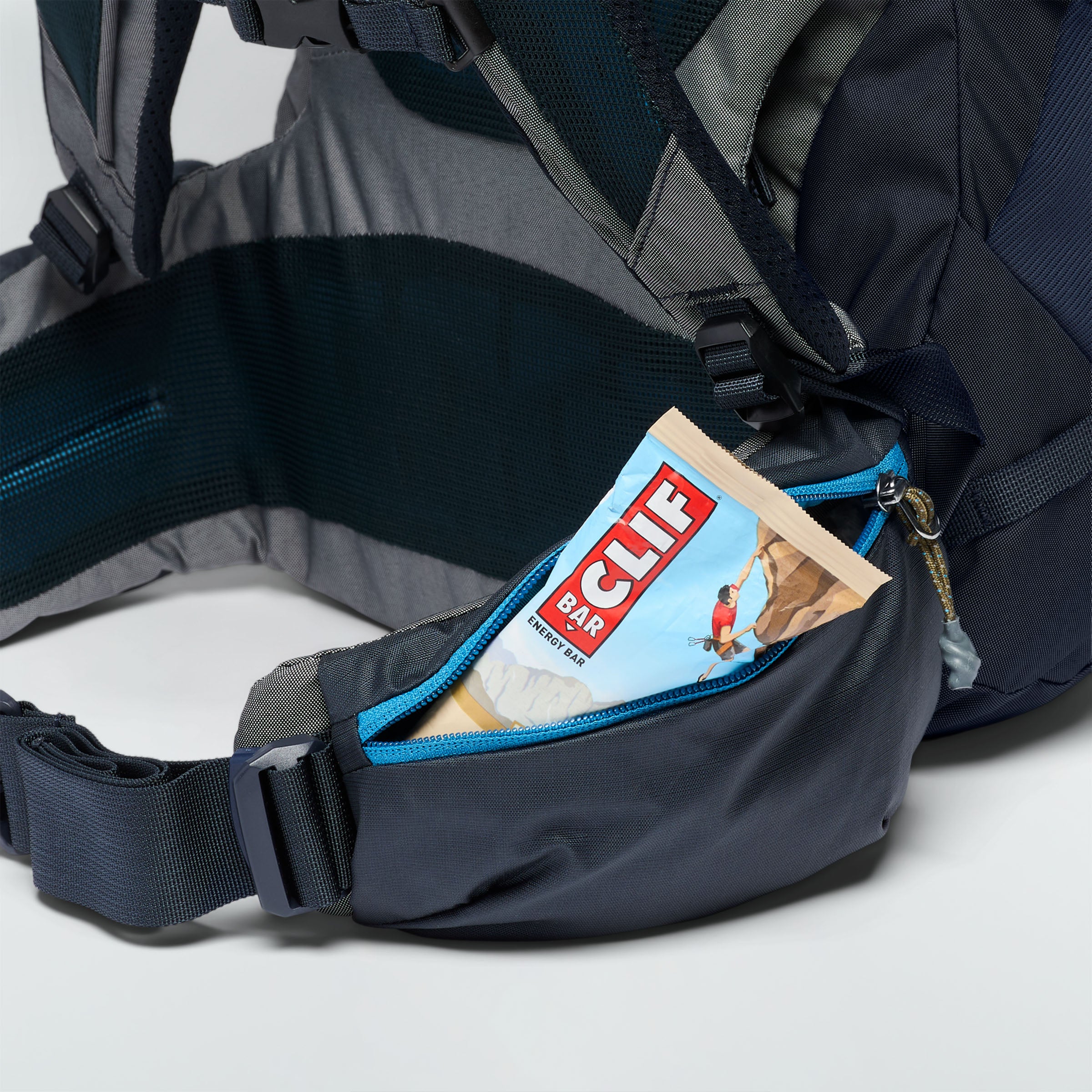 Arenal 32L Backpack - Image 9