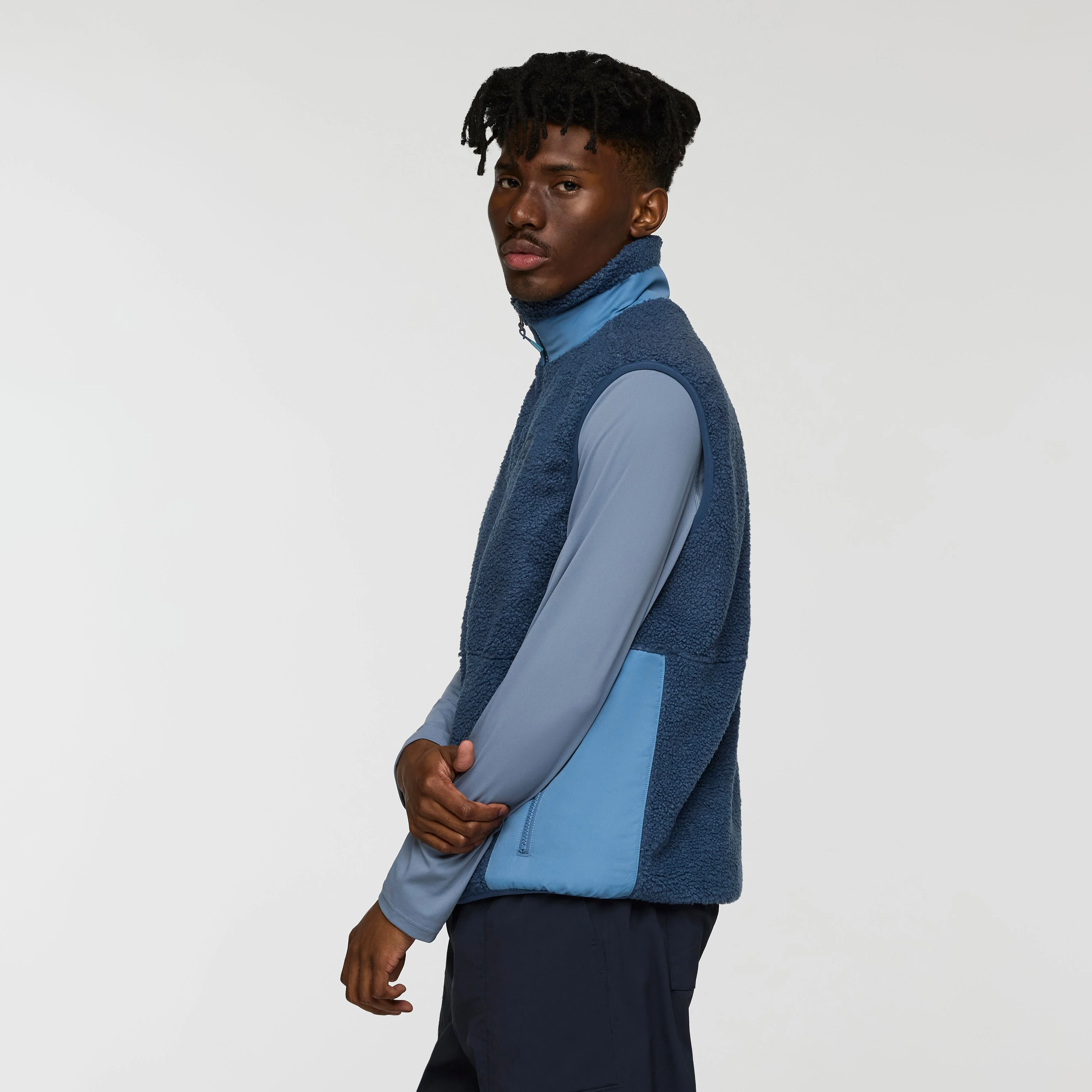 Bacano Fleece Vest - Image 10