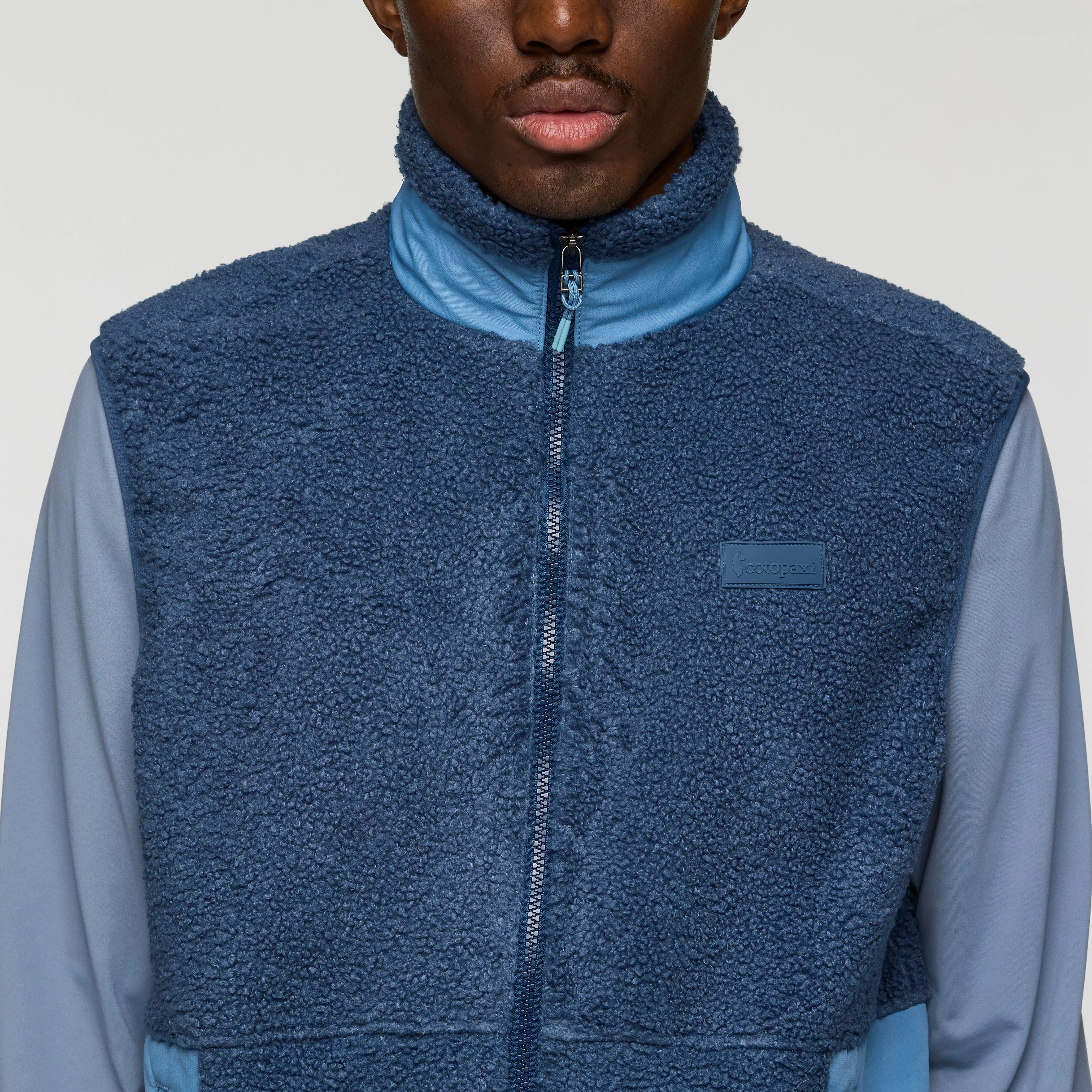 Bacano Fleece Vest - Image 11