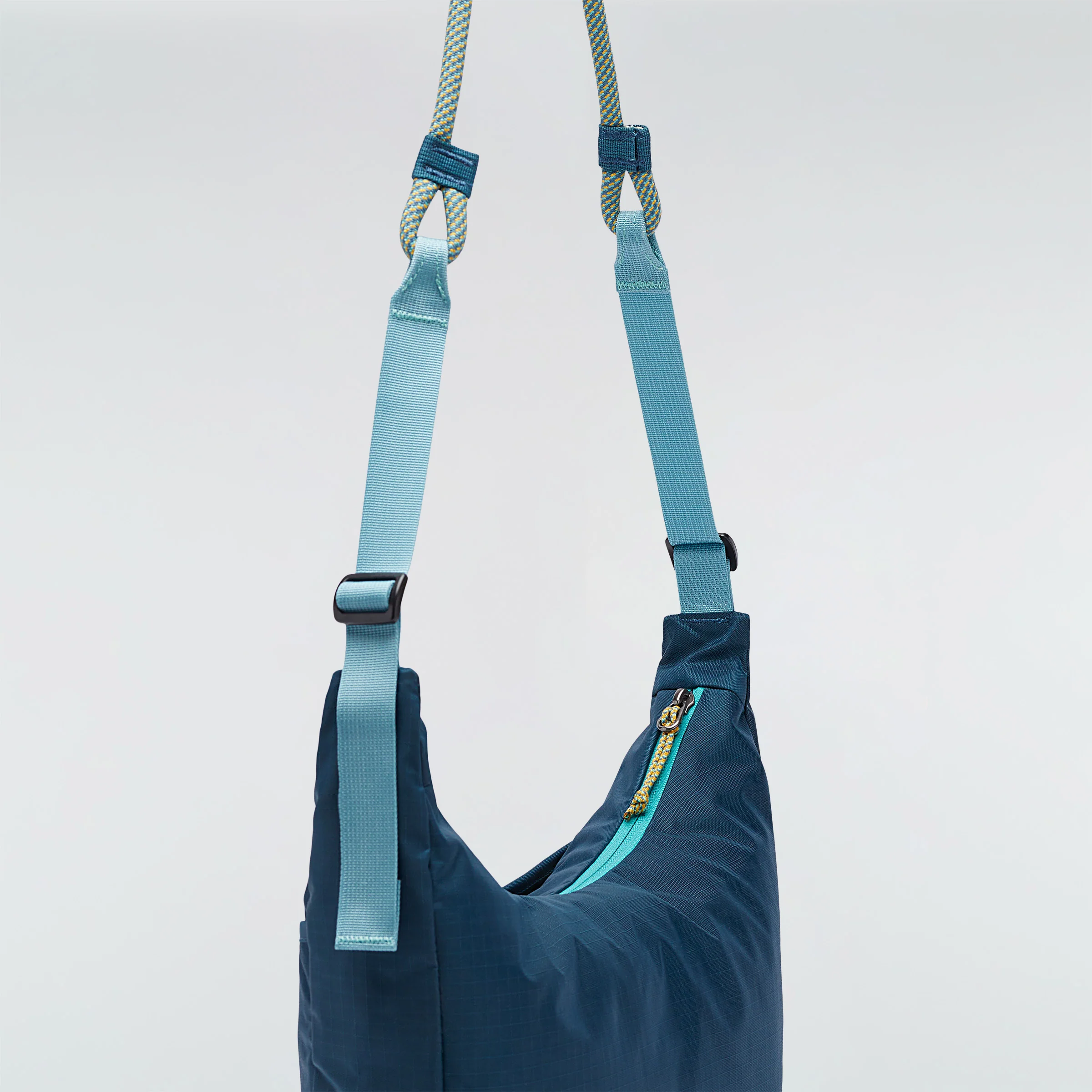 Handtasche Trozo 8L Cada Dia - Image 4
