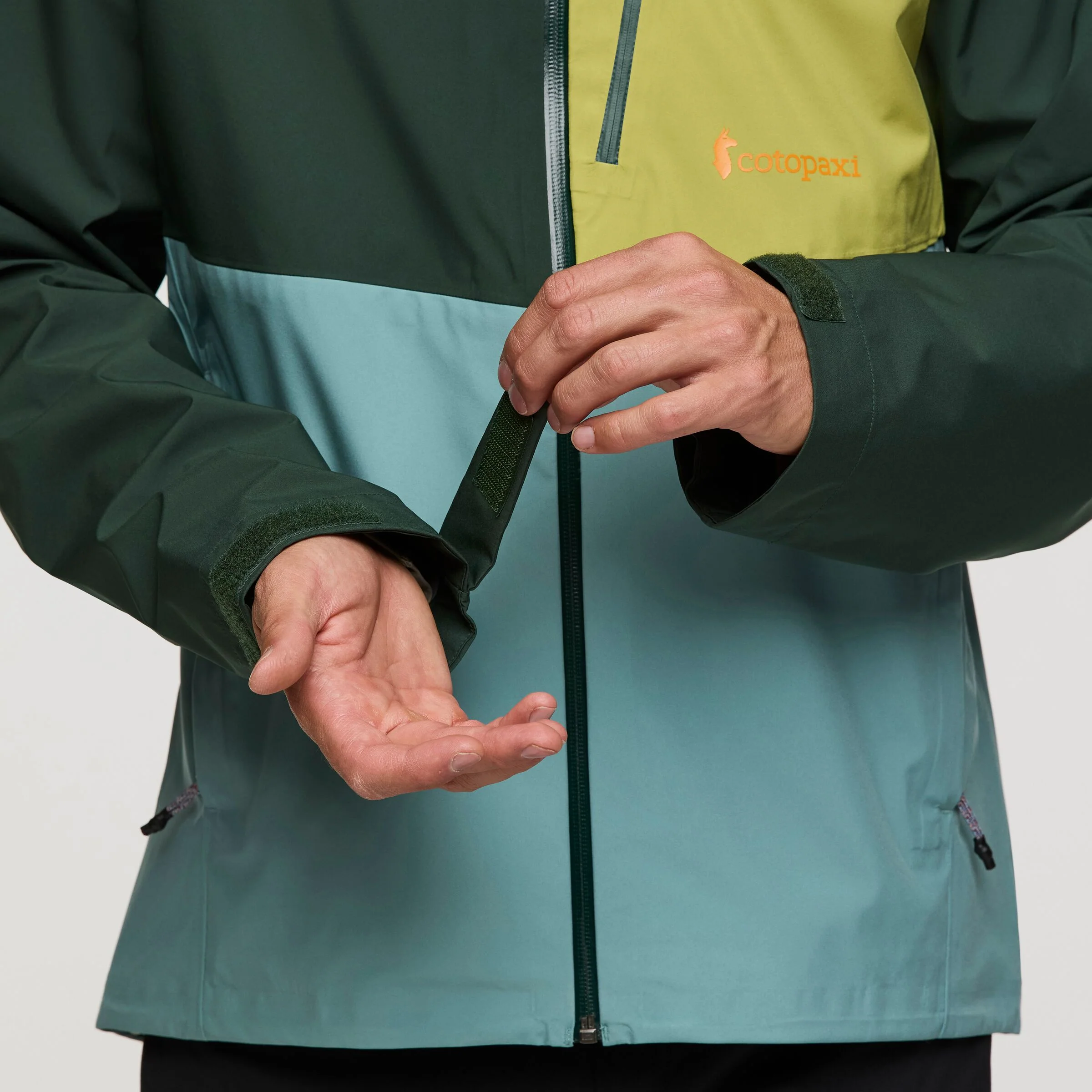 Impermeo 3L Hooded Shell Jacket - Image 15