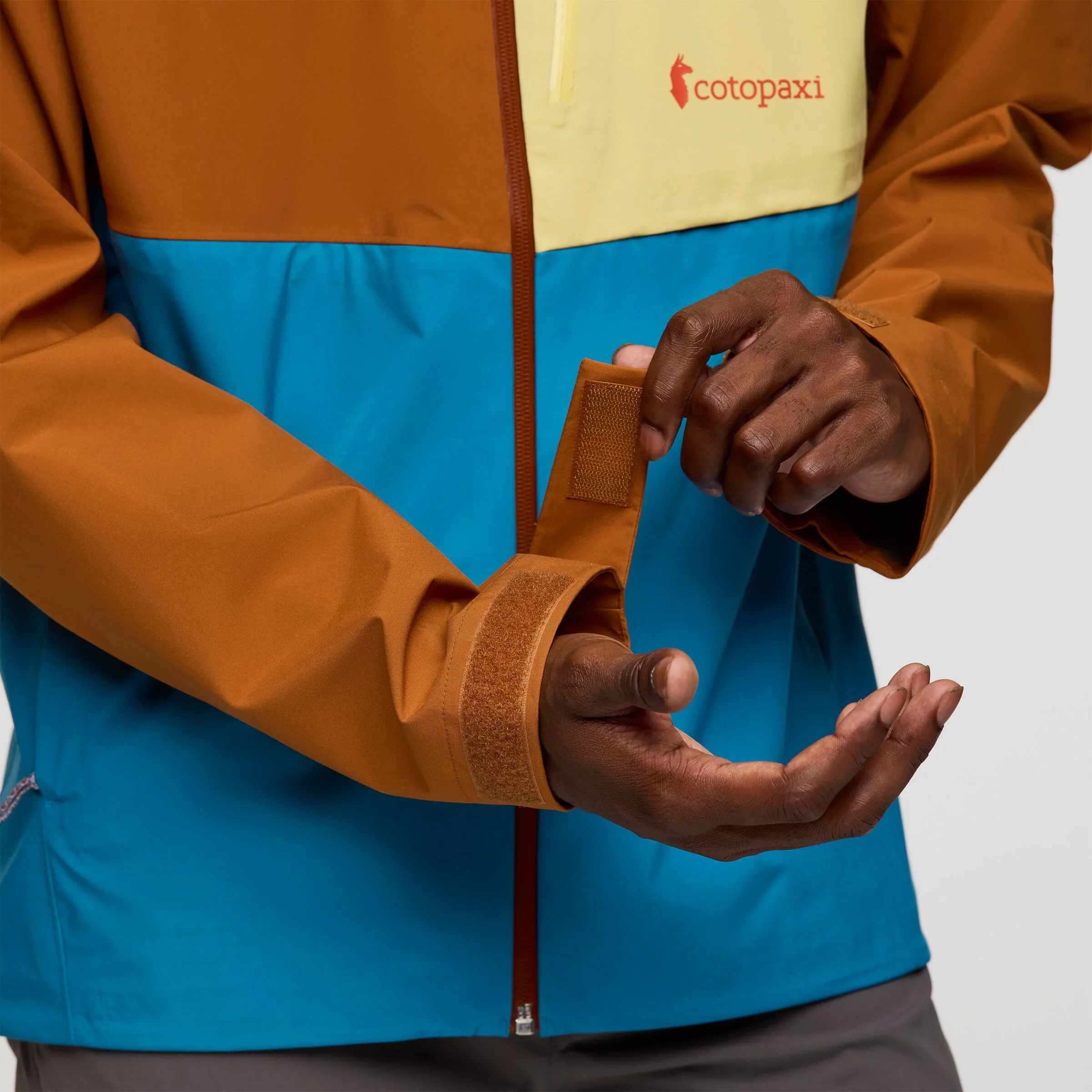 Impermeo 3L Hooded Shell Jacket - Image 25