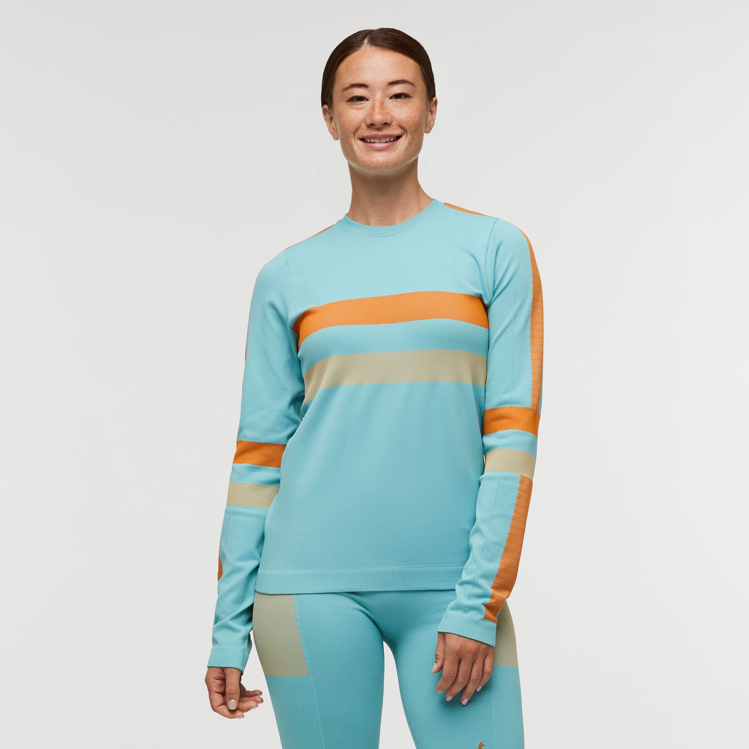 Debajo Seamless Baselayer Crew - Image 6
