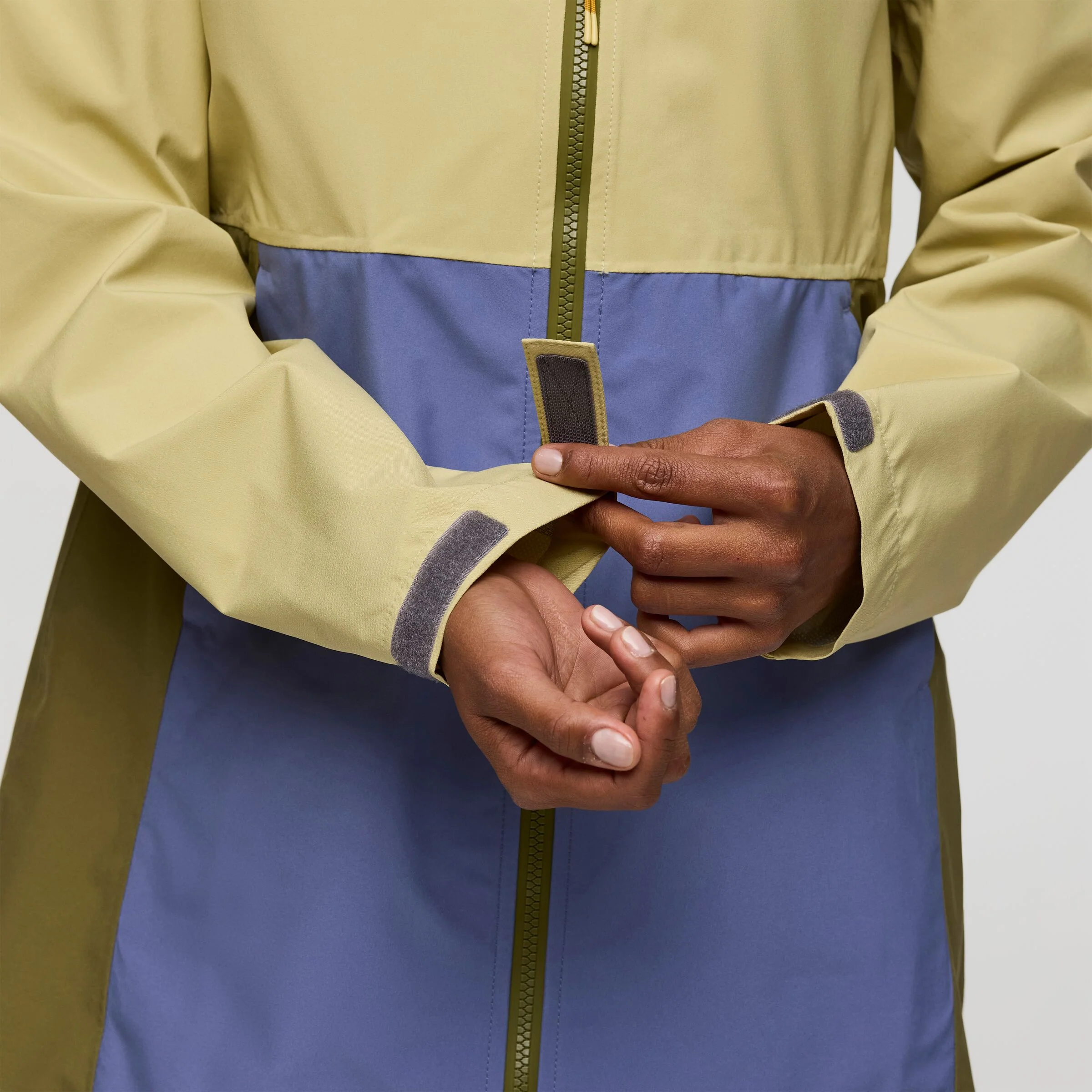 Cielo Rain Trench - Image 21