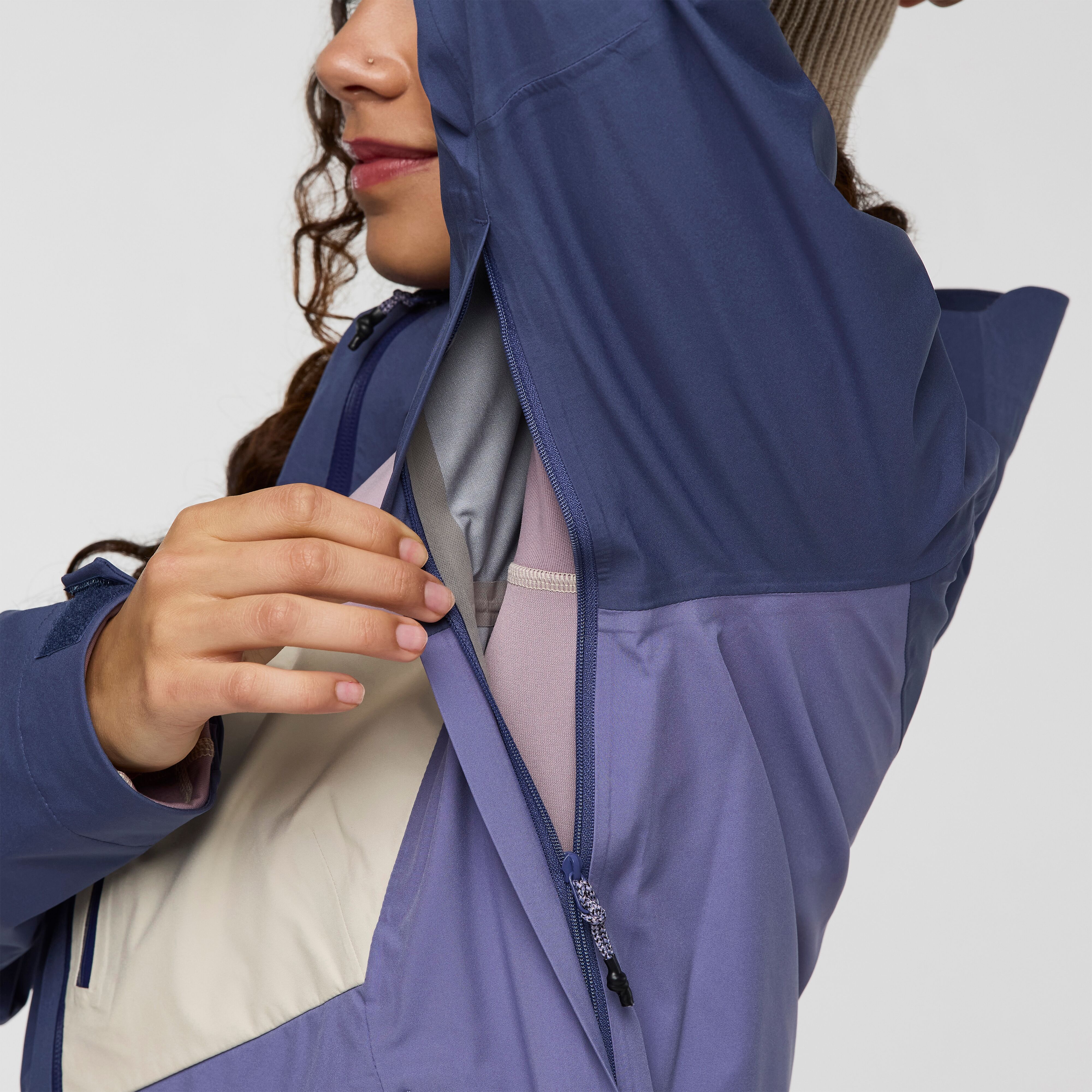 Impermeo 3L Hooded Shell Jacket - Image 23