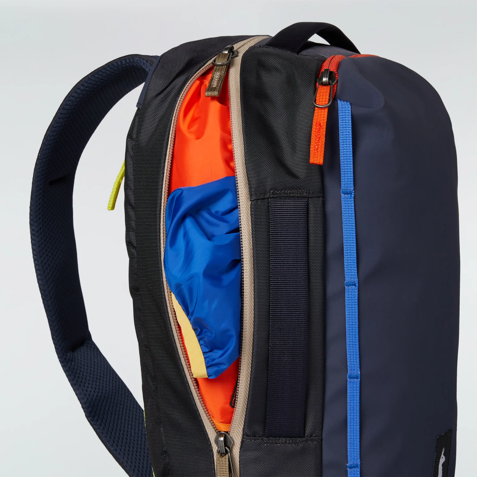 Chasqui 13L Sling Cada Dia - Image 5