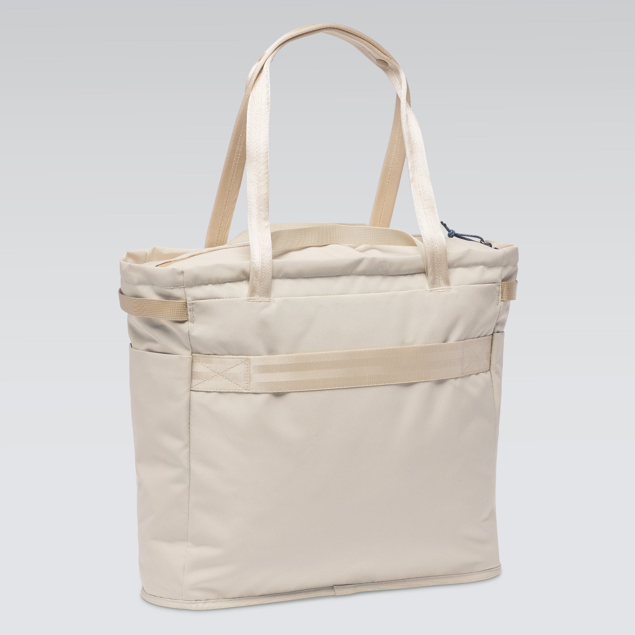 Mente 22L Tote - Image 13