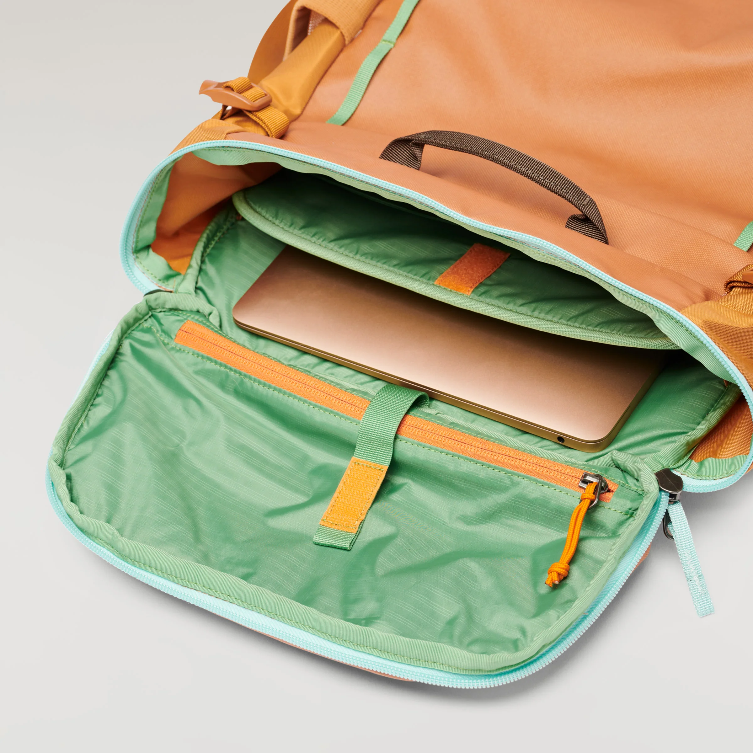 Rucksack Torre 24L Bucket Pack - Cada Dia - Image 4