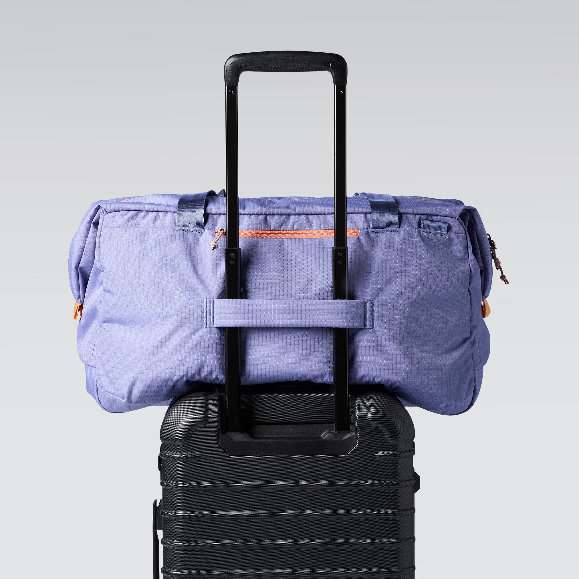 Viaje 45L Travel Duffel - Image 5