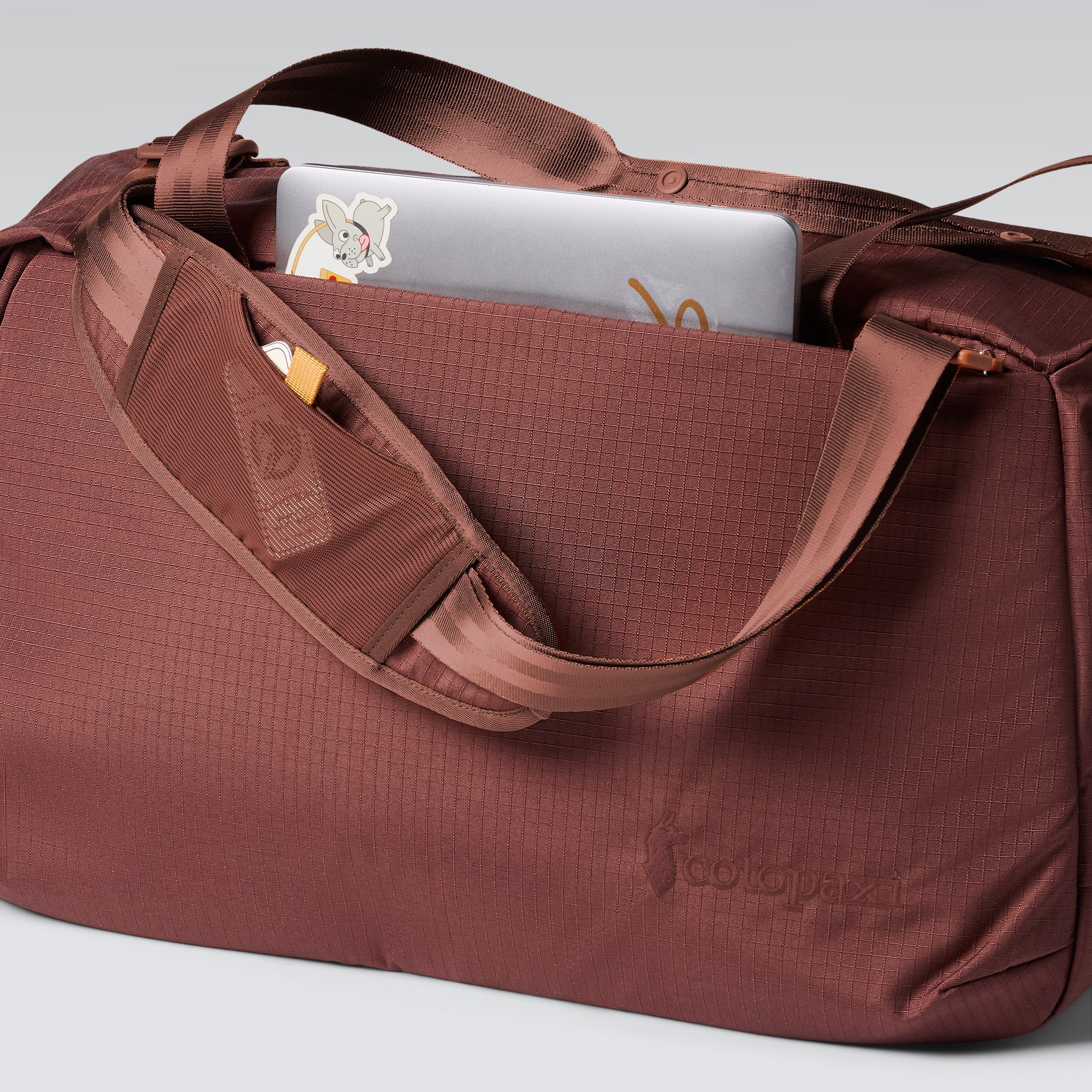 Viaje 35L Travel Duffel - Image 18