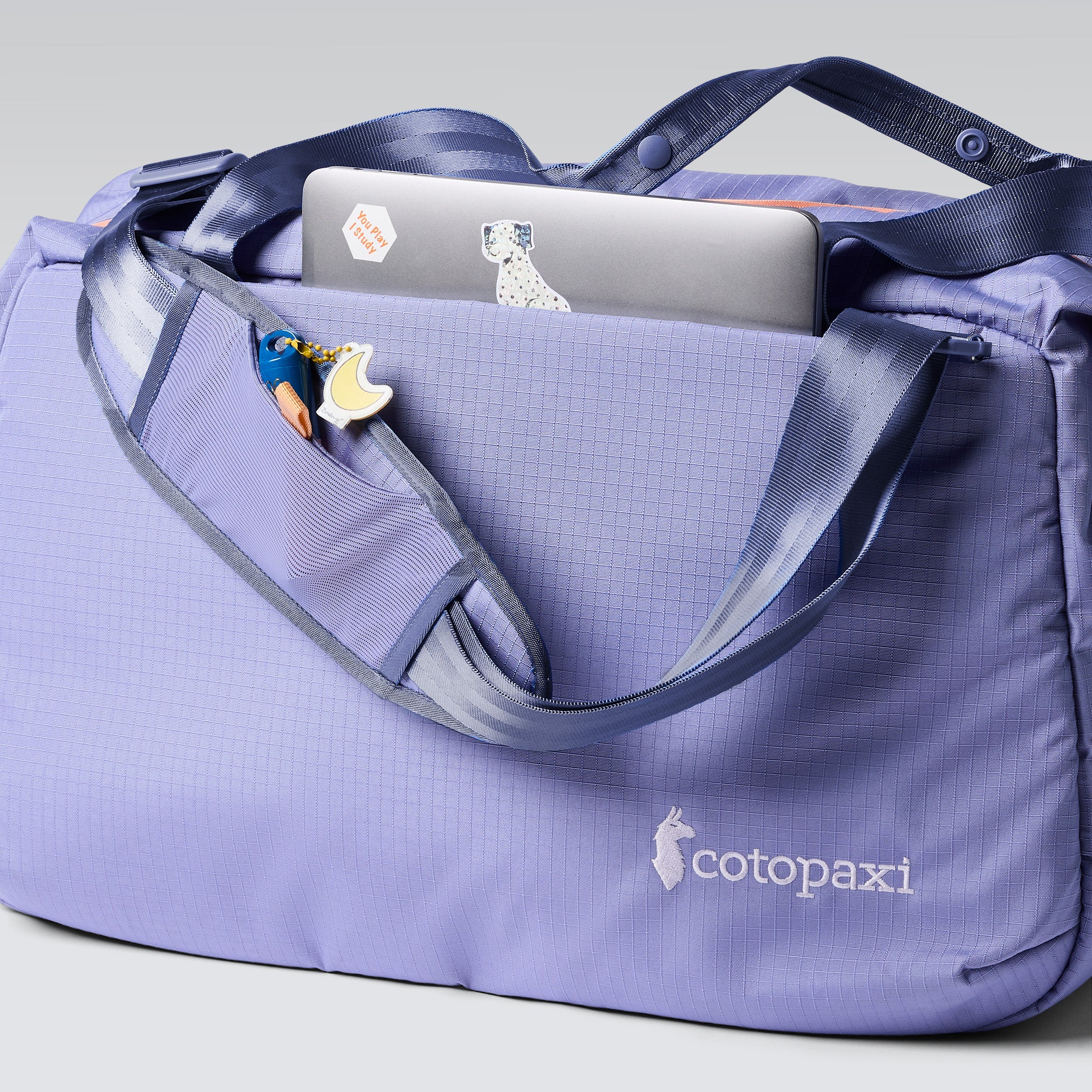 Viaje 35L Travel Duffel - Image 3